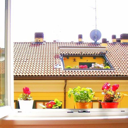 Apartamento Casa Sarpi Milán Habitación foto